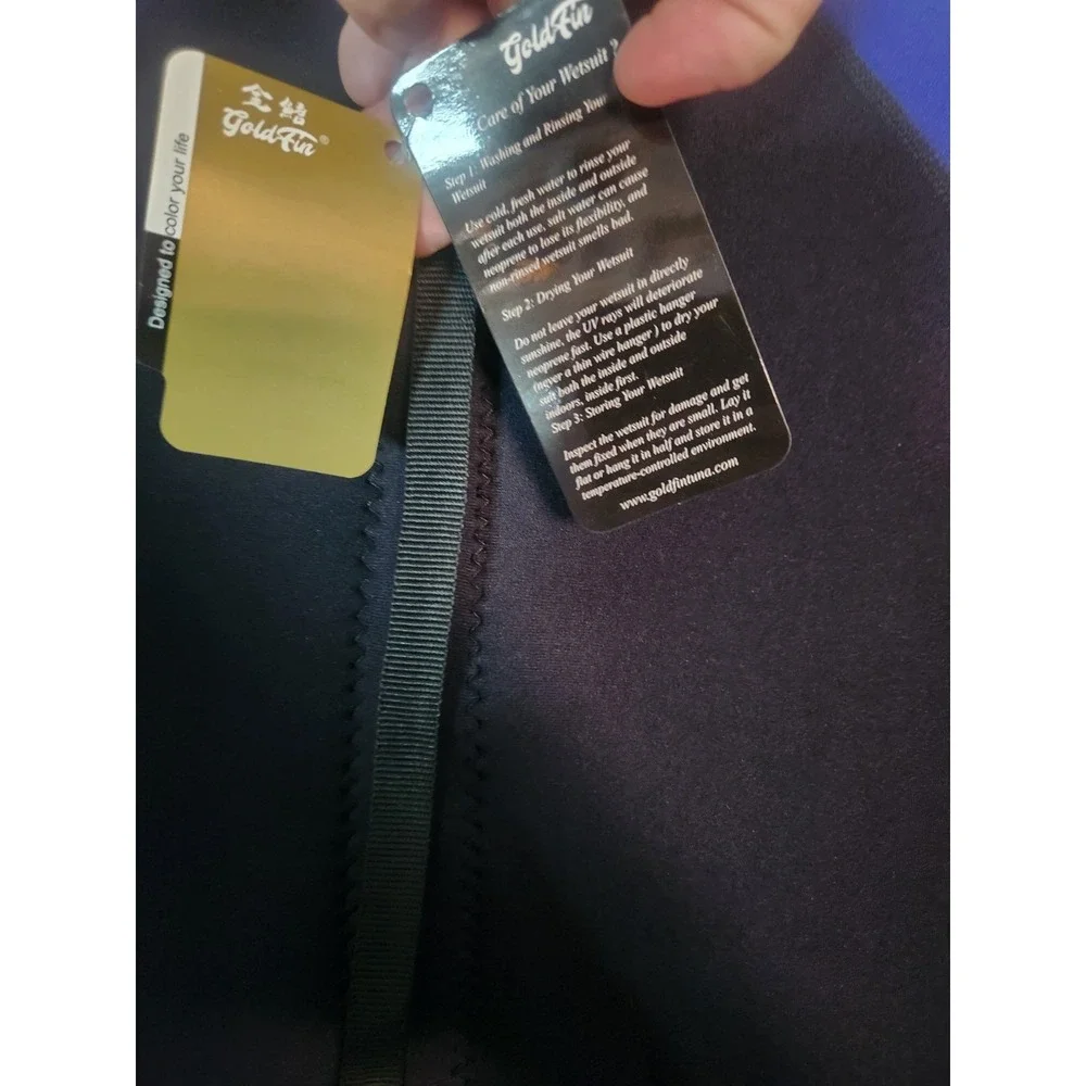 GoldFin Men's Shorty Wetsuit Back Zip. Short Sleeve. Size Medium New w/tags